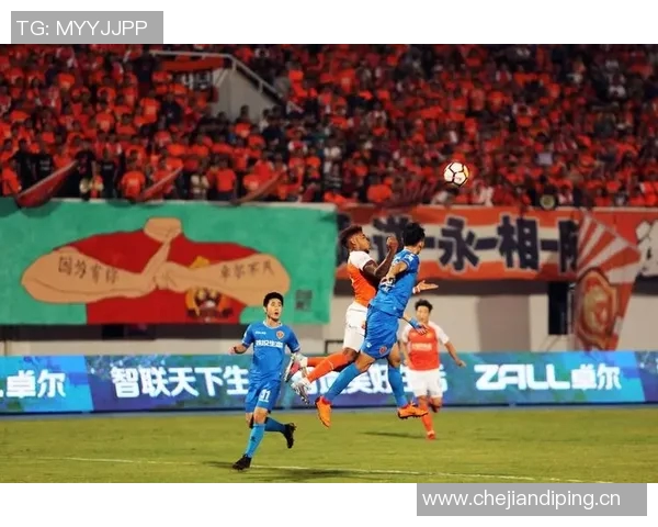 武汉卓尔迎战梅县铁汉争夺中甲联赛关键三分的激烈对决